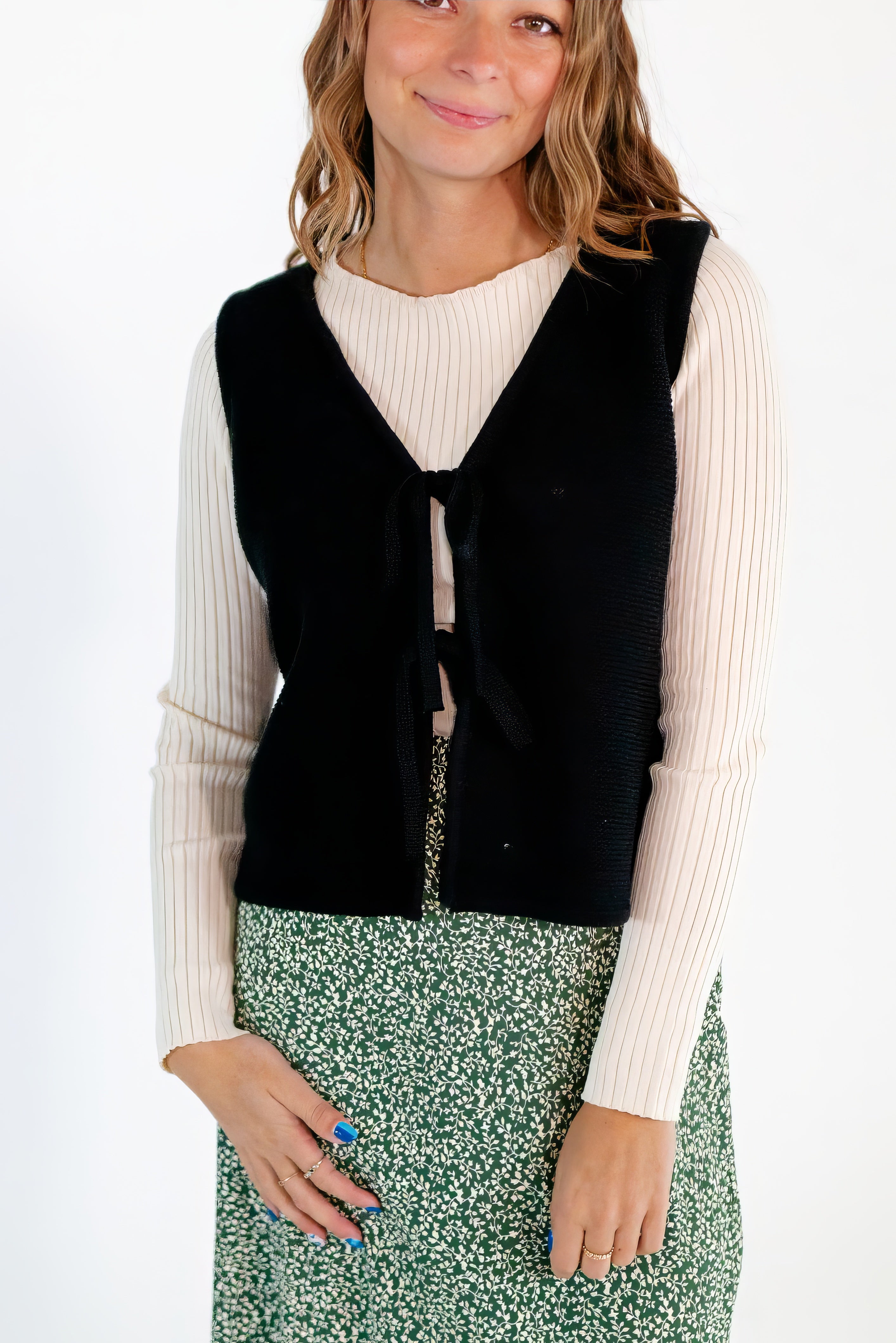 Scarlett Tied Vest・Black ✧ Restocked
