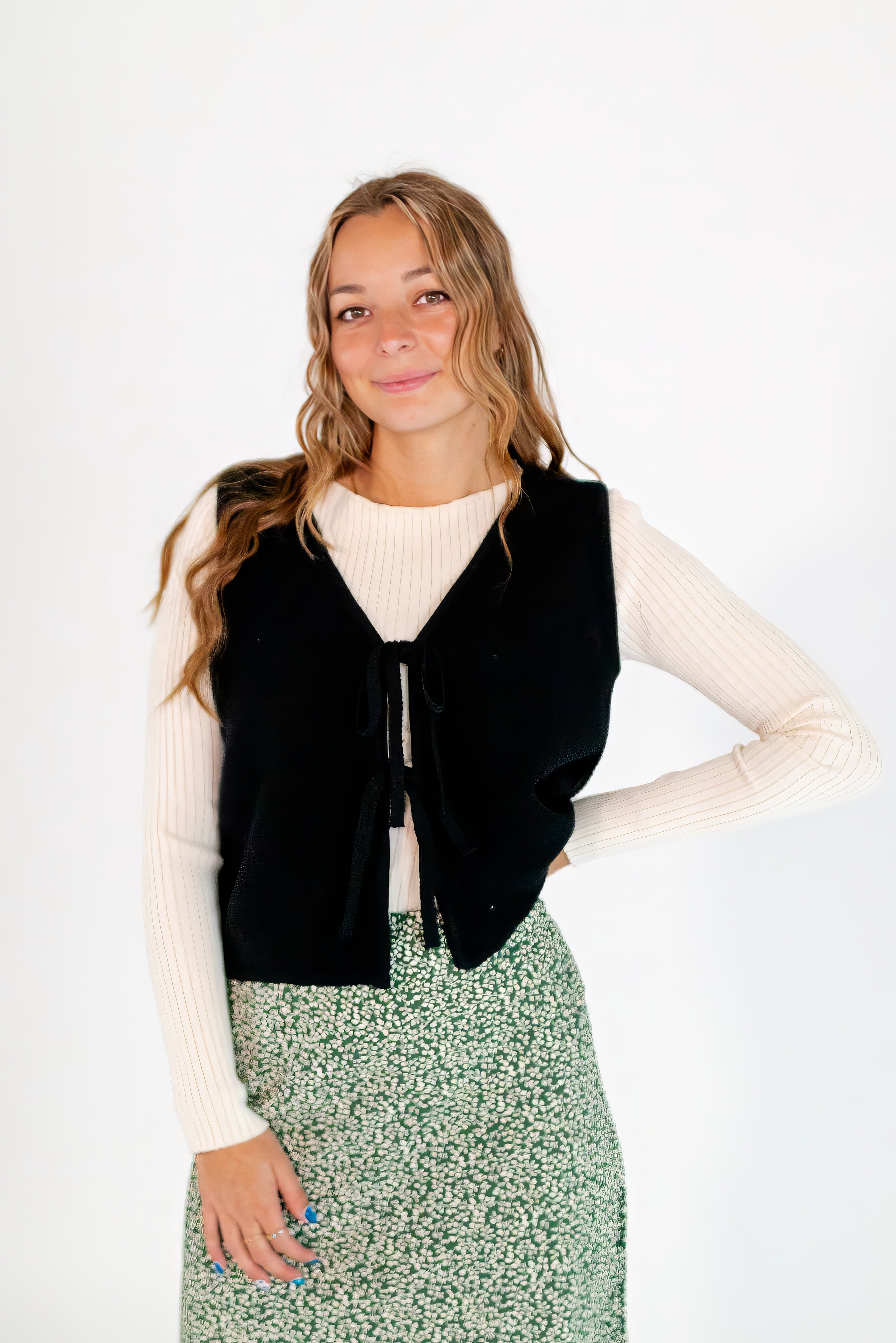 Scarlett Tied Vest・Black ✧ Restocked