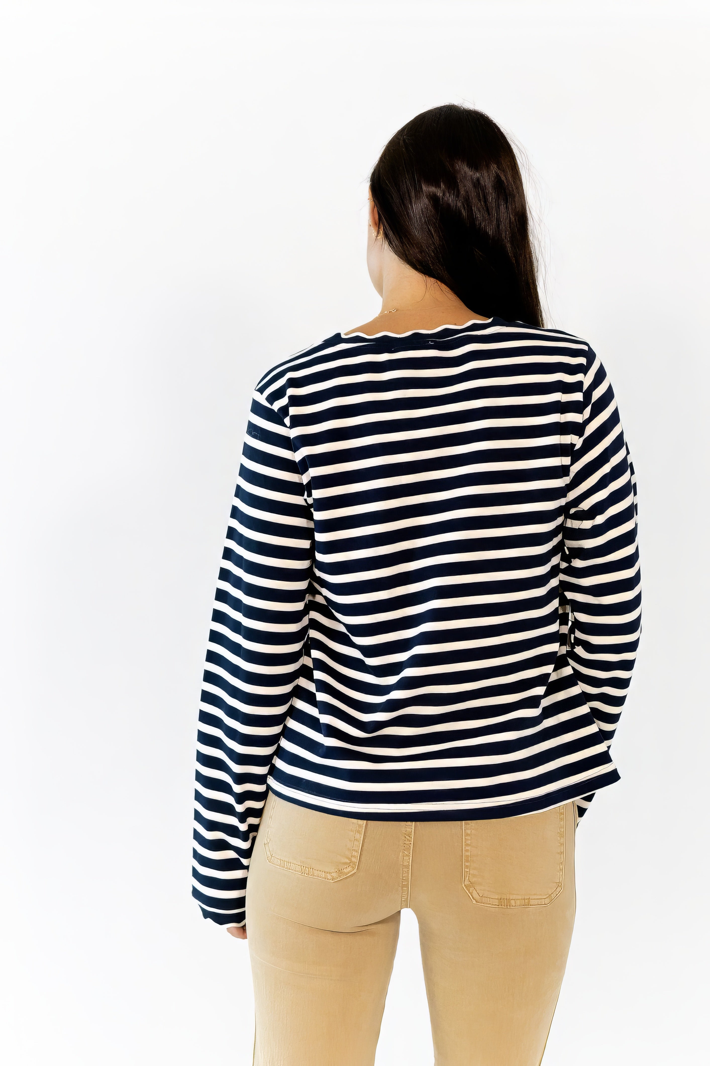 Laudine Scallop Detail Top