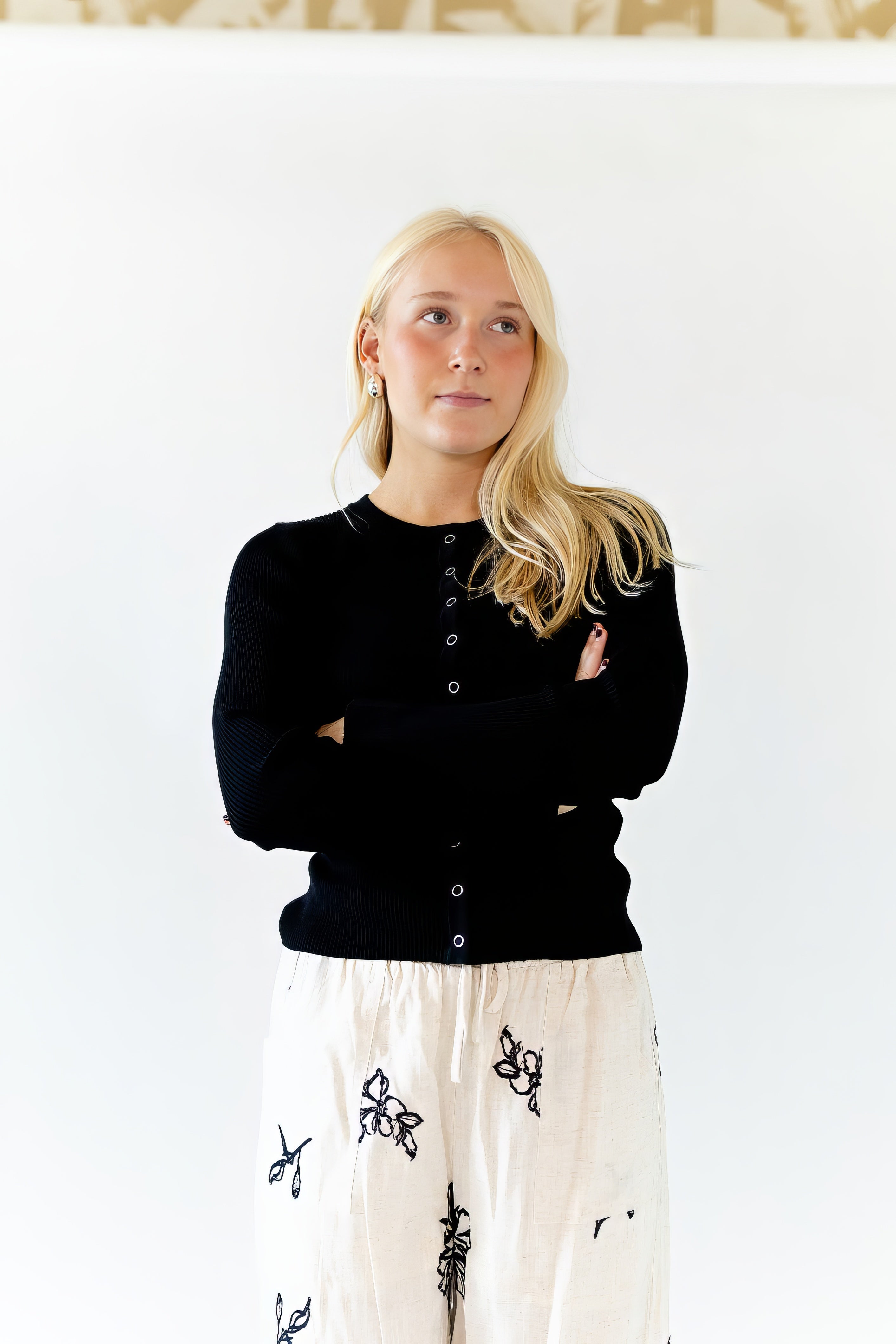 Opa Snap Button Cardigan · Black
