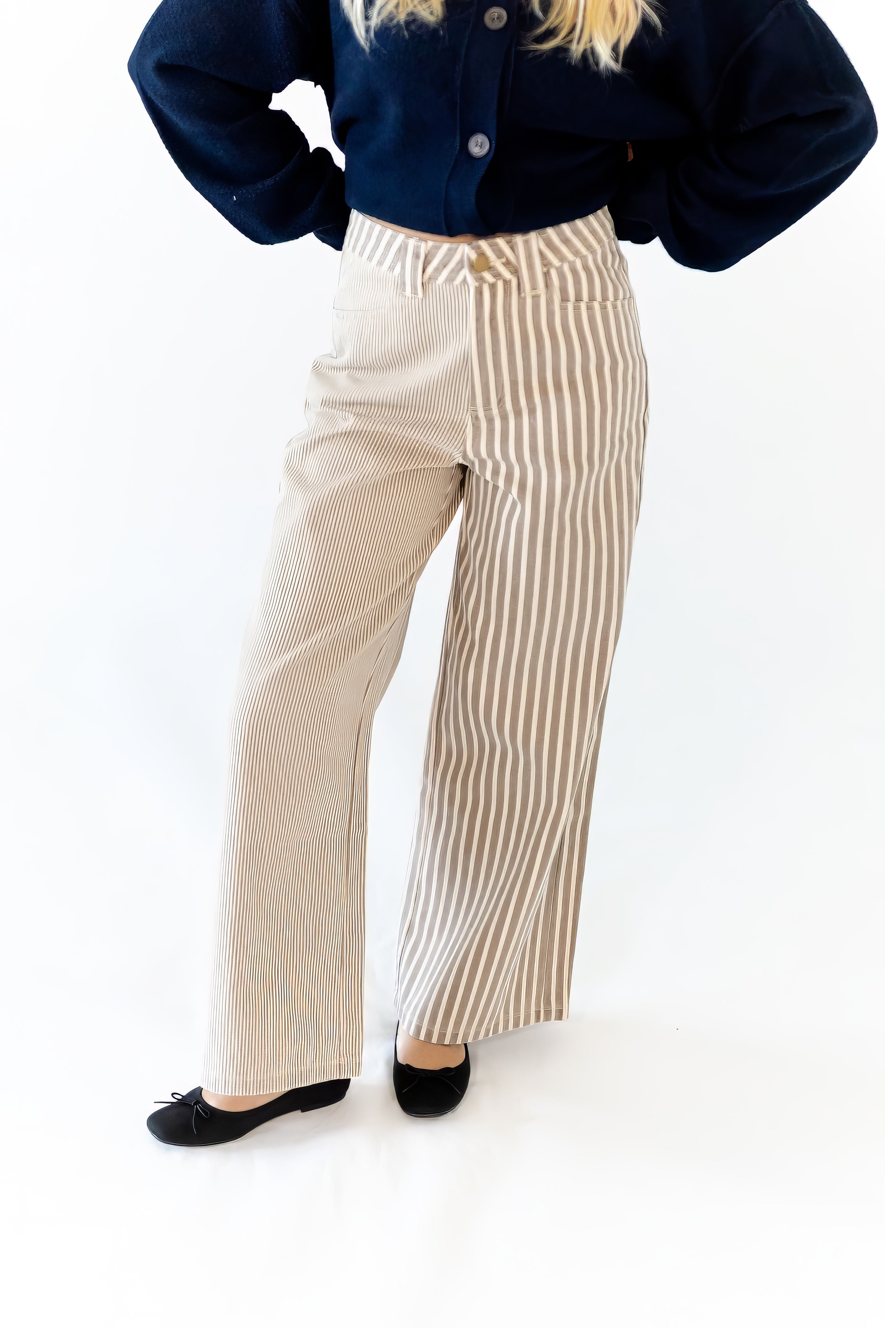 パンツ BonBon Striped straight slacks B5071 BONBON | . 【予約販売】ストライプストレートスラックス B5071