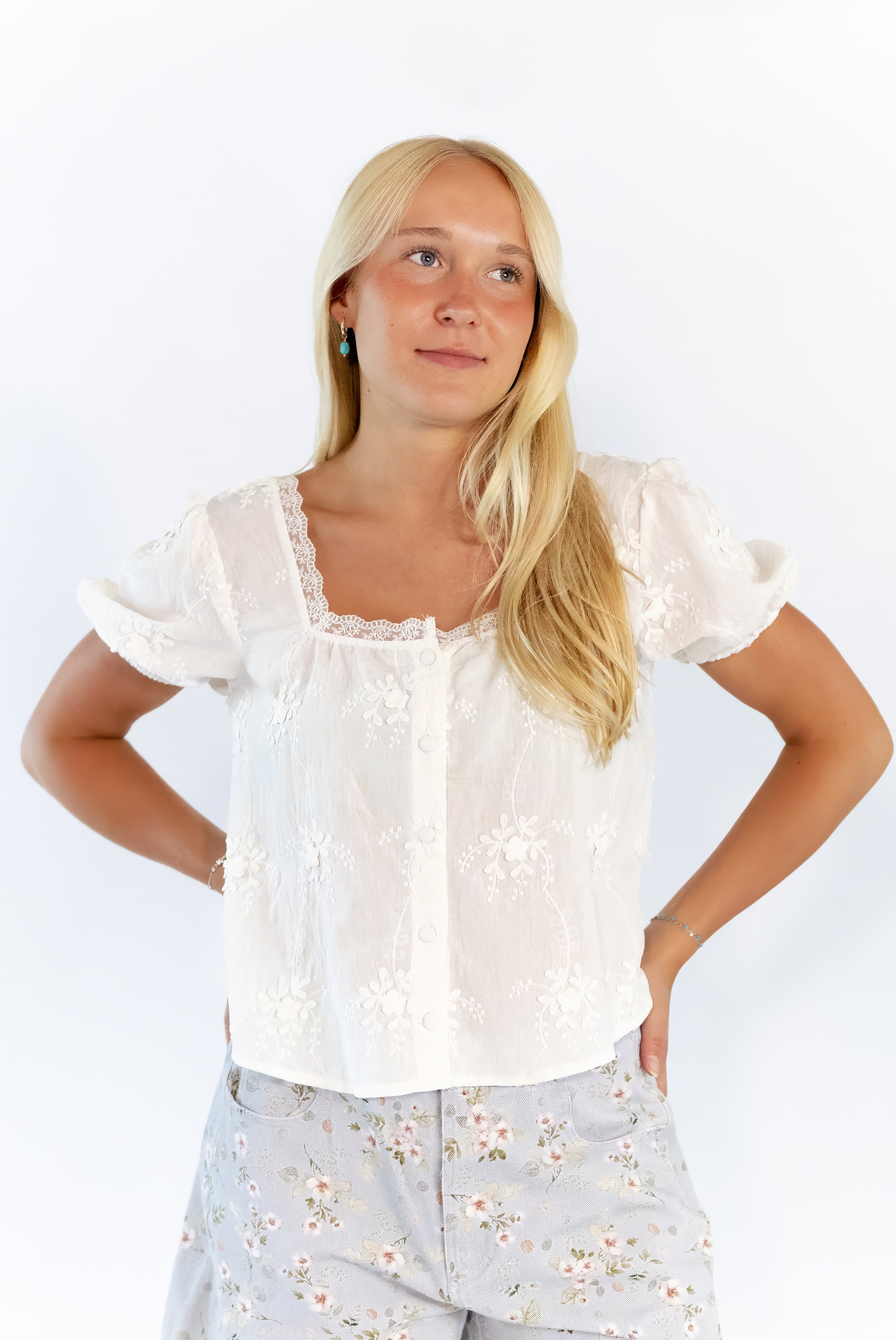 Alexis Lace Trim Top – Twirl Boutique