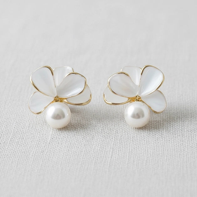 Vintage Freshwater Pearl Floral Earrings