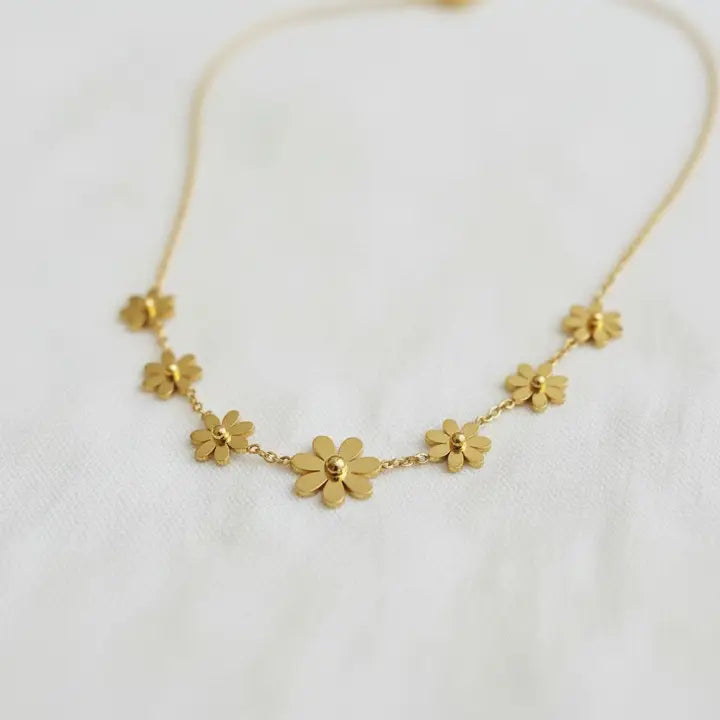The Daisy Chain Necklace