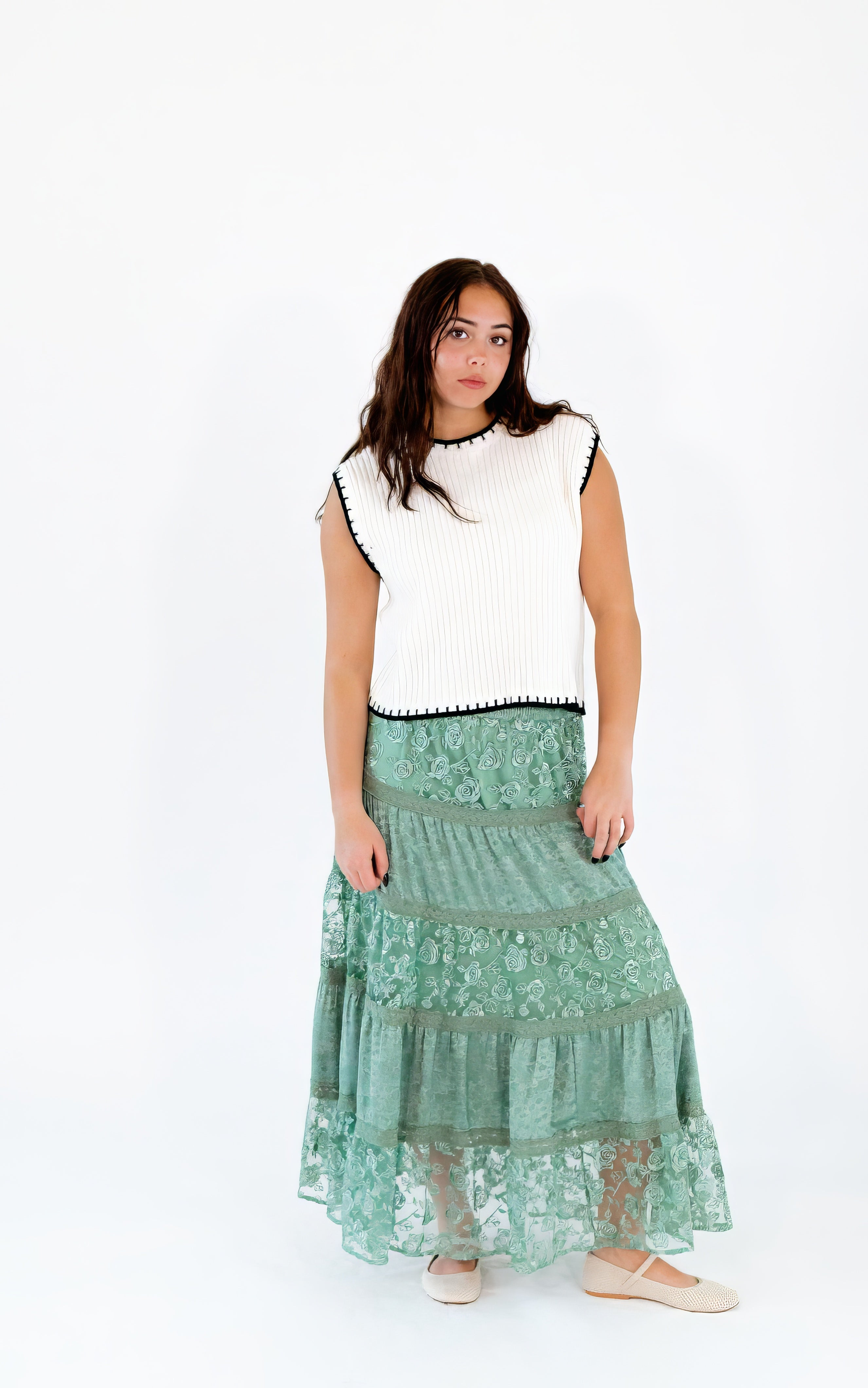 Aralyn Tiered Lace Skirt