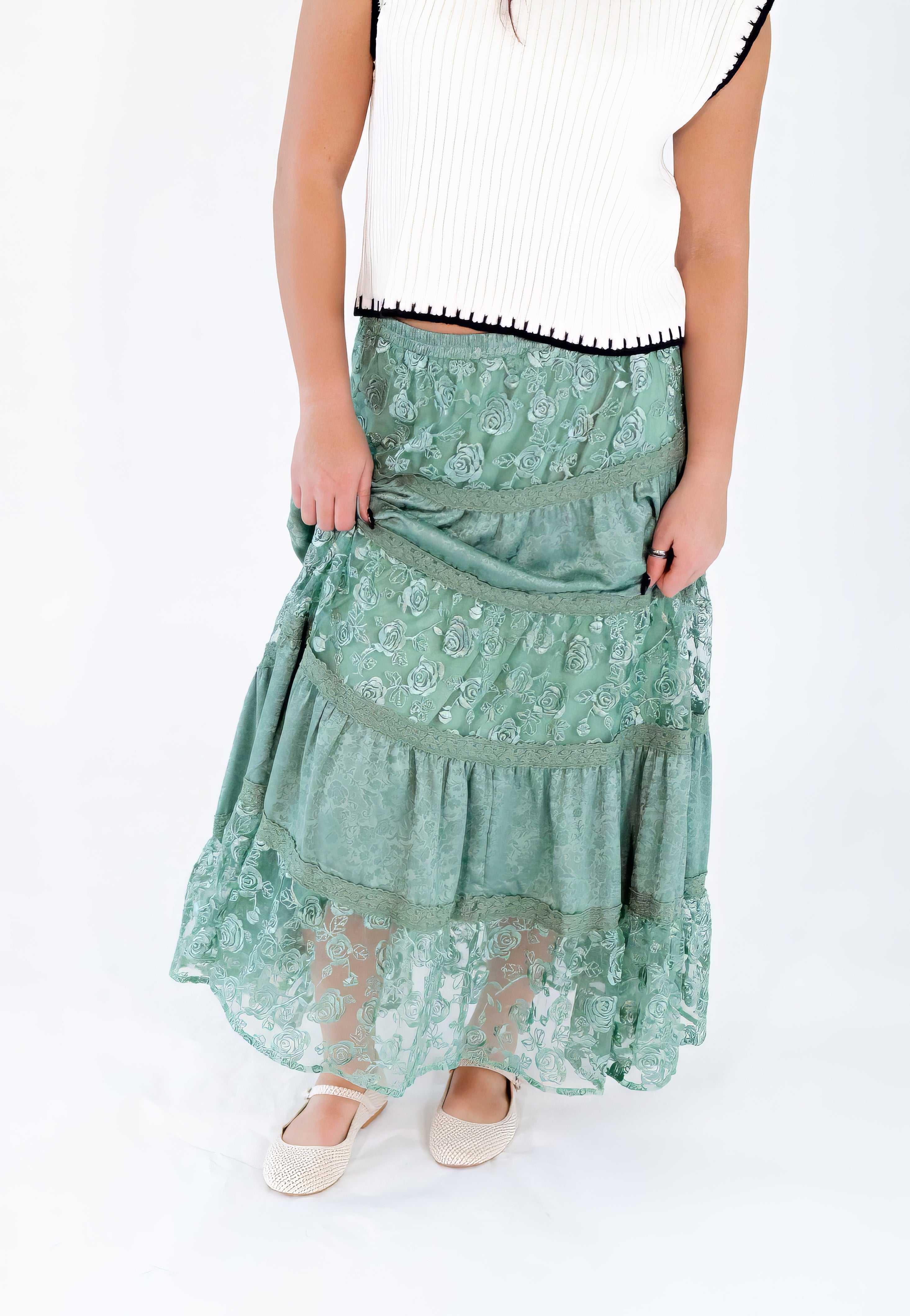 Aralyn Tiered Lace Skirt