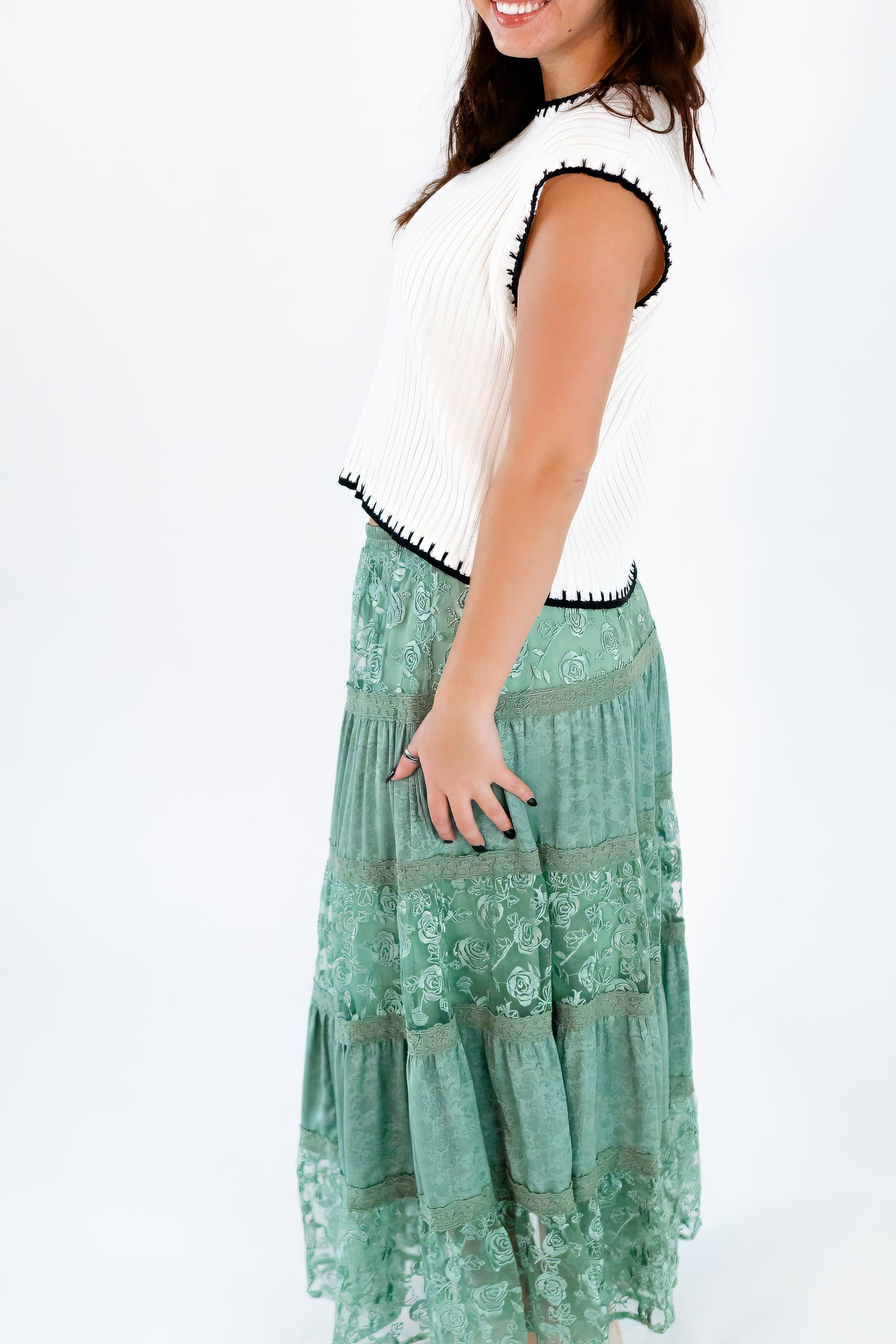 Aralyn Tiered Lace Skirt