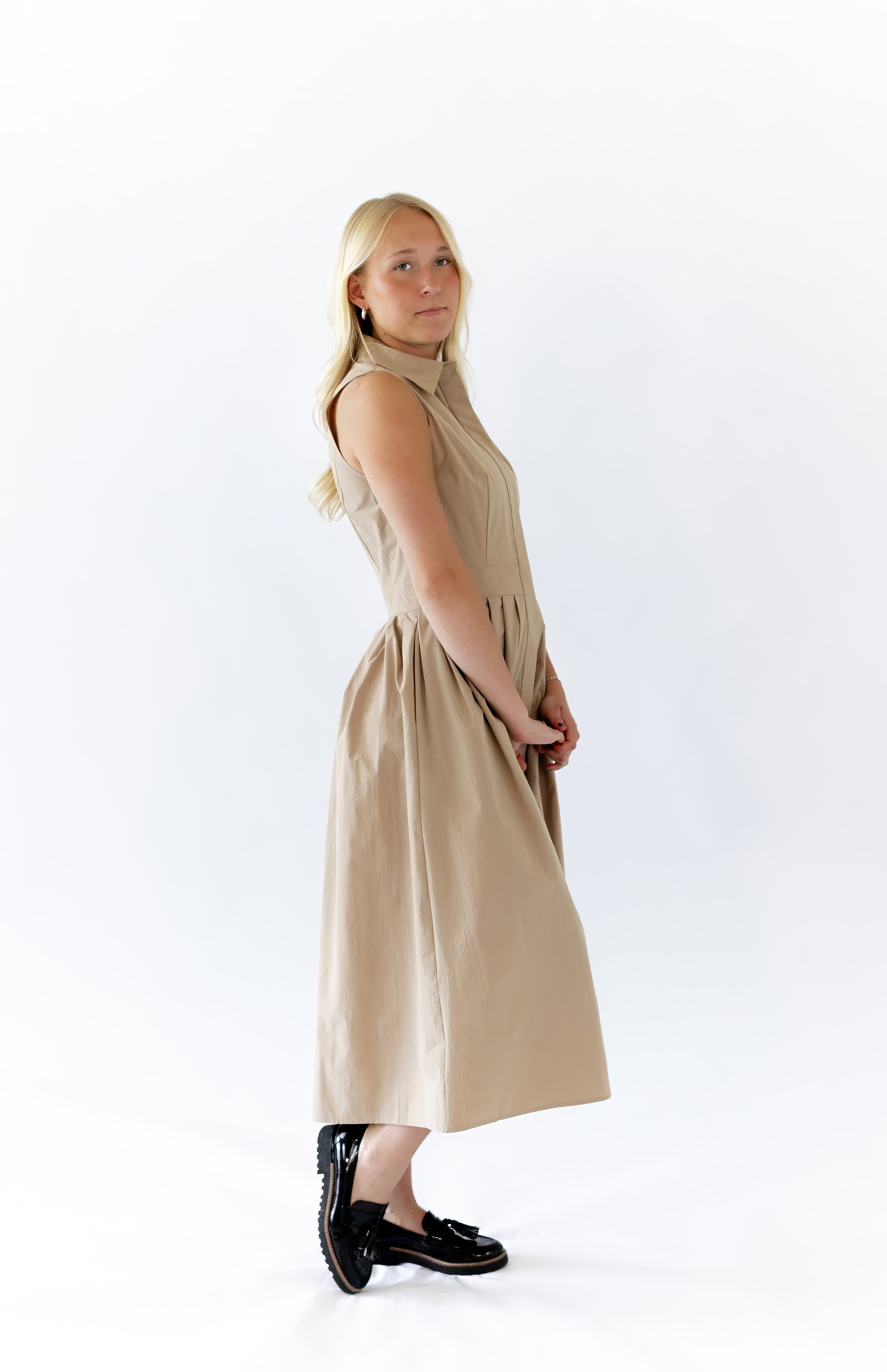Winnie Sleeveless Midi Dress