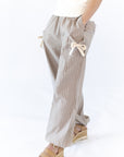 Milene Bow Detail Pants · Taupe
