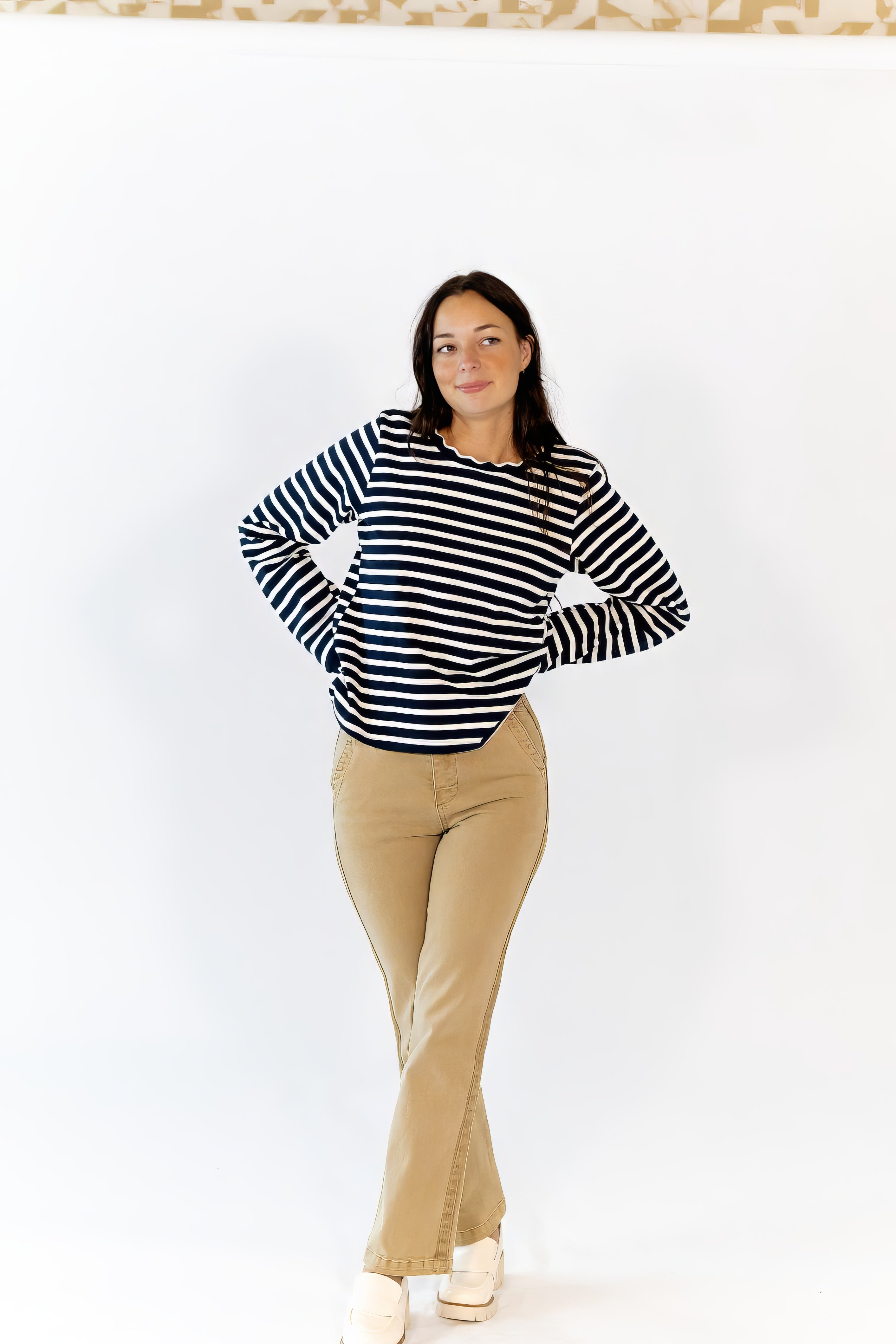 Laudine Scallop Detail Top