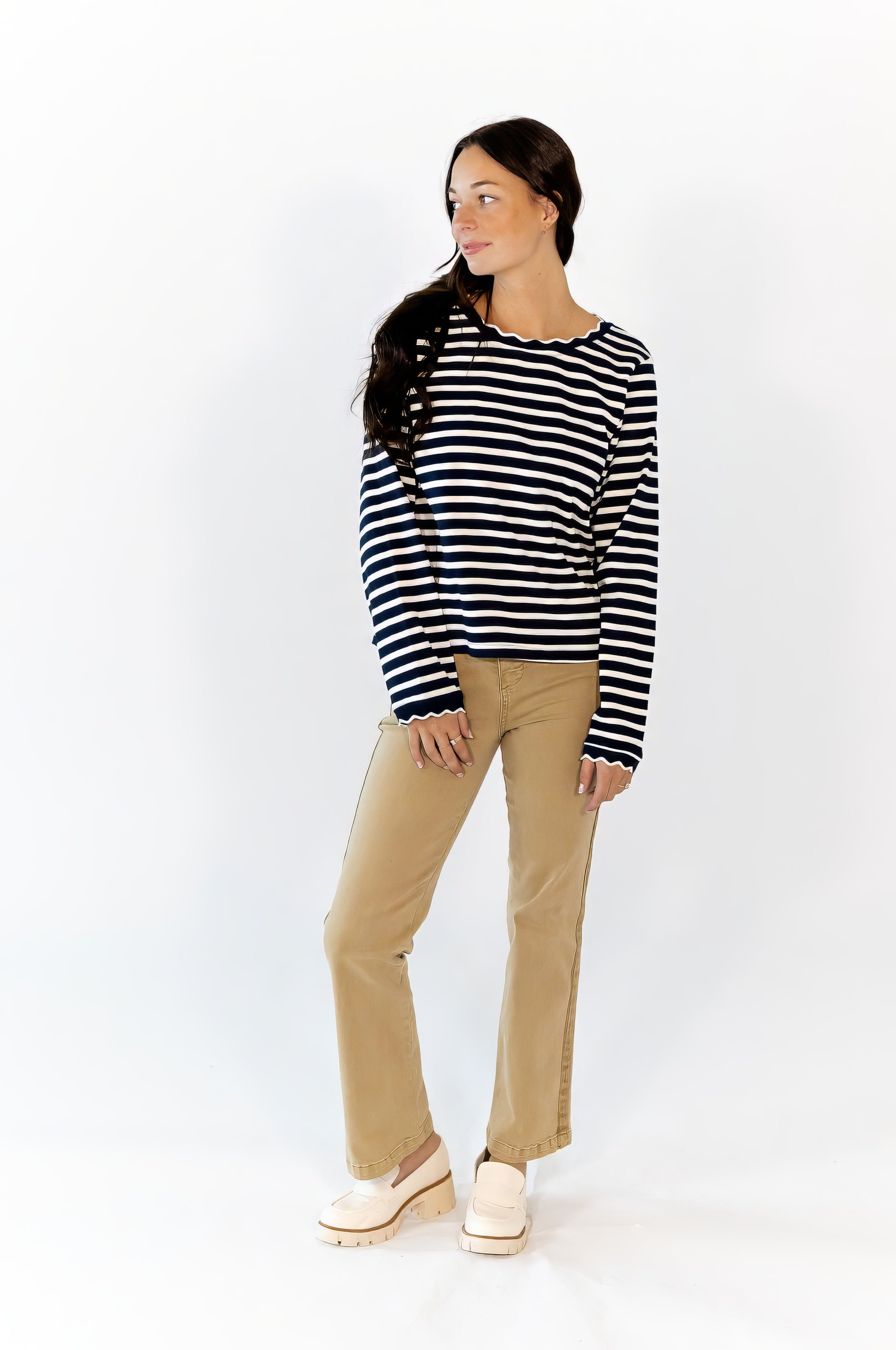 Laudine Scallop Detail Top