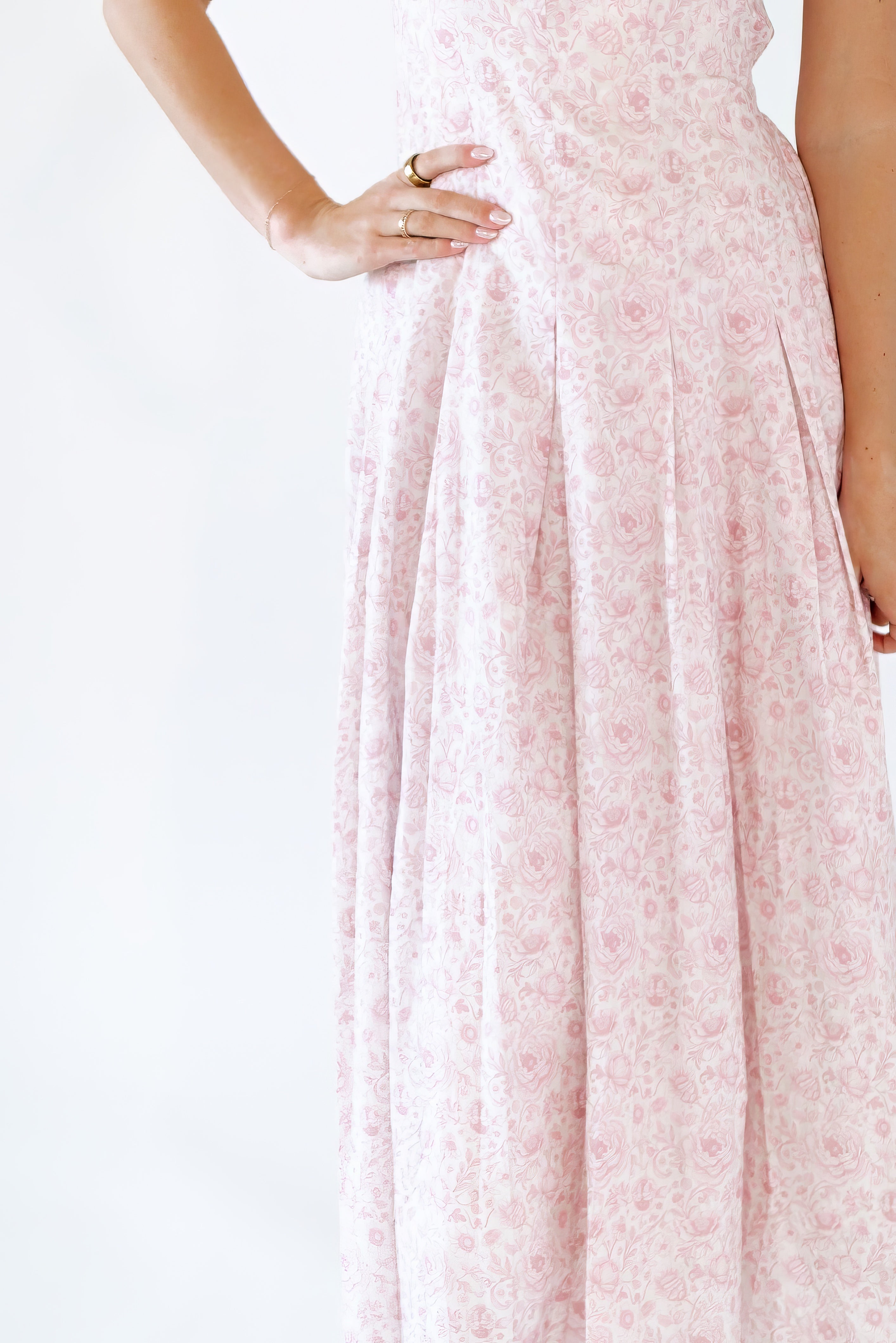 Ellina Dusty Floral Maxi Dress