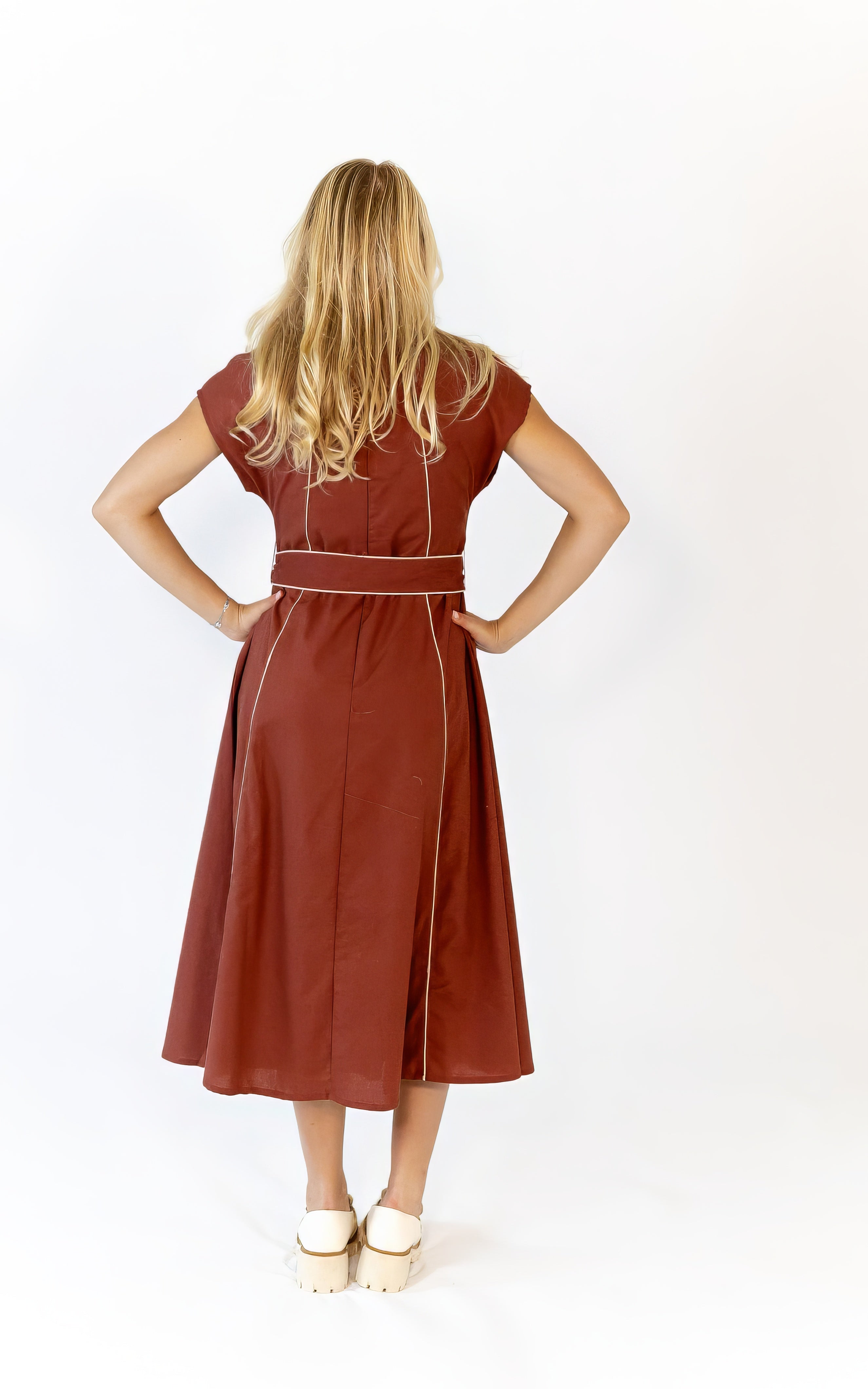 Havana Linen Dress · Maroon