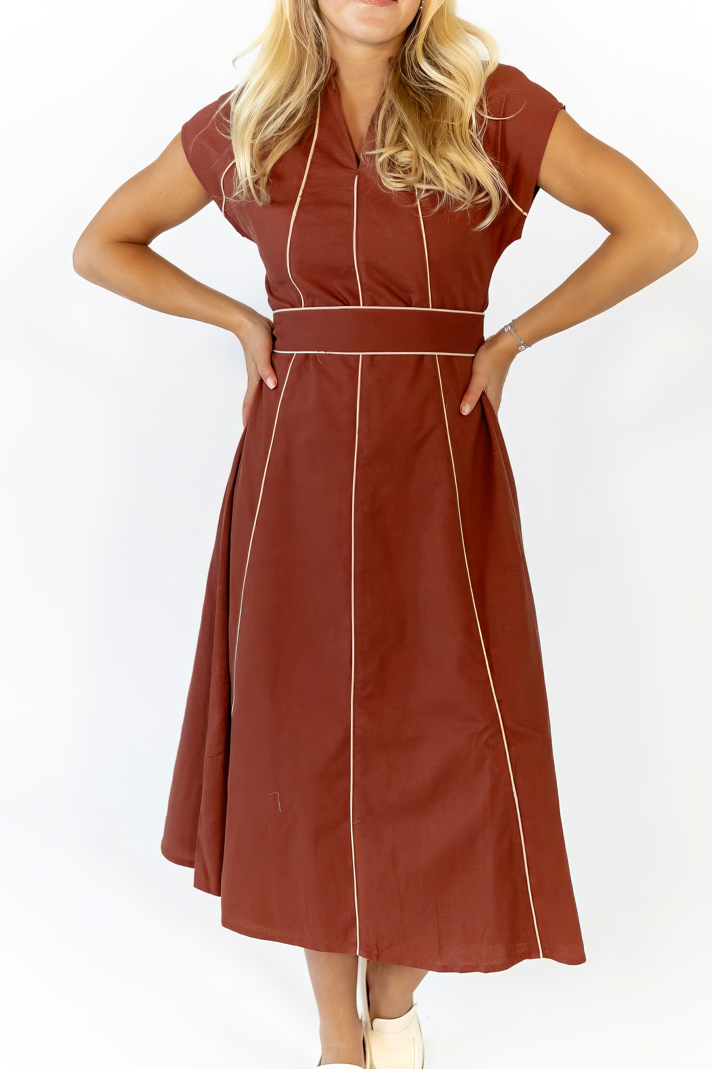 Havana Linen Dress · Maroon