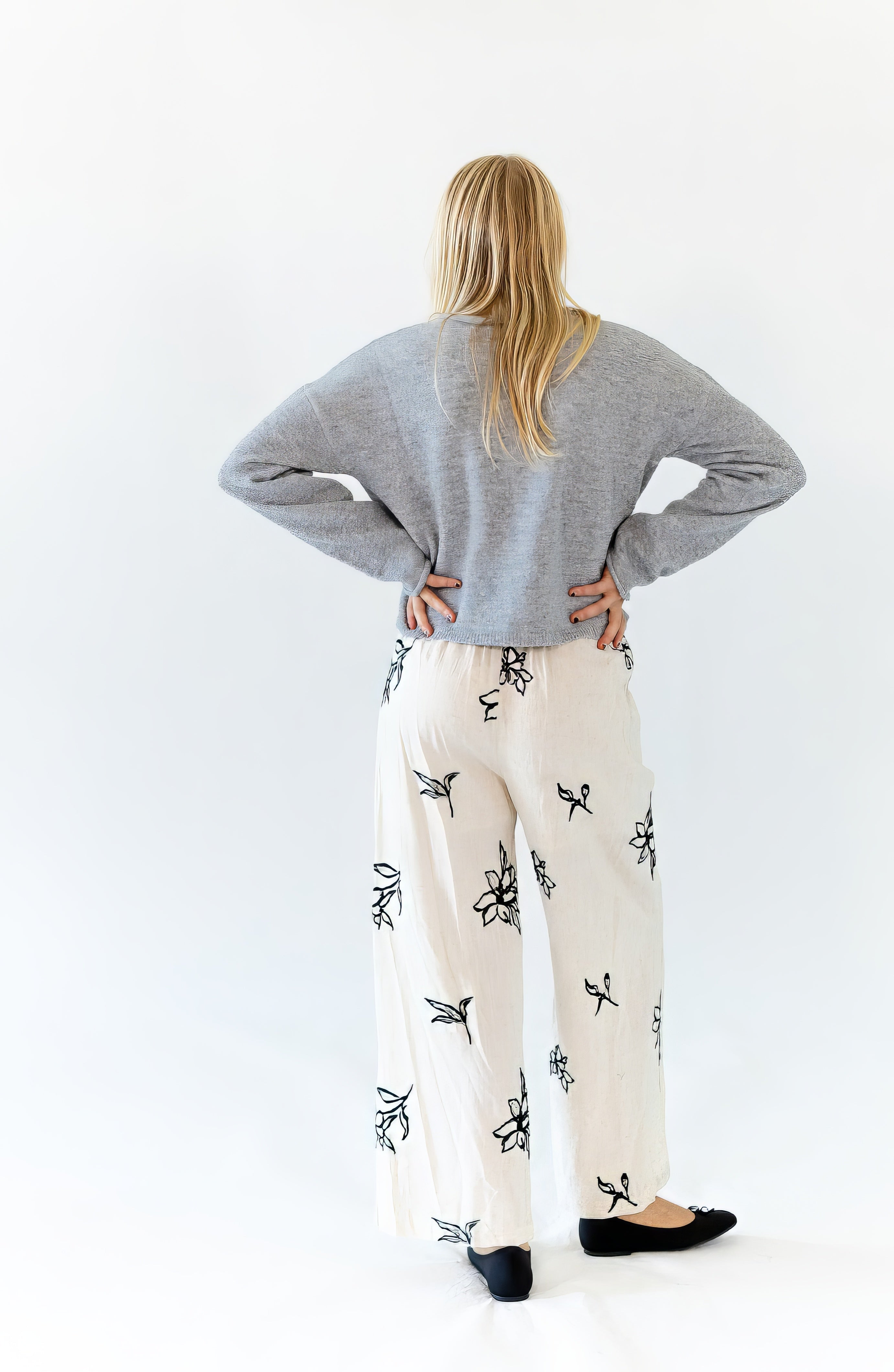 Vania Button Up Cardigan · Grey