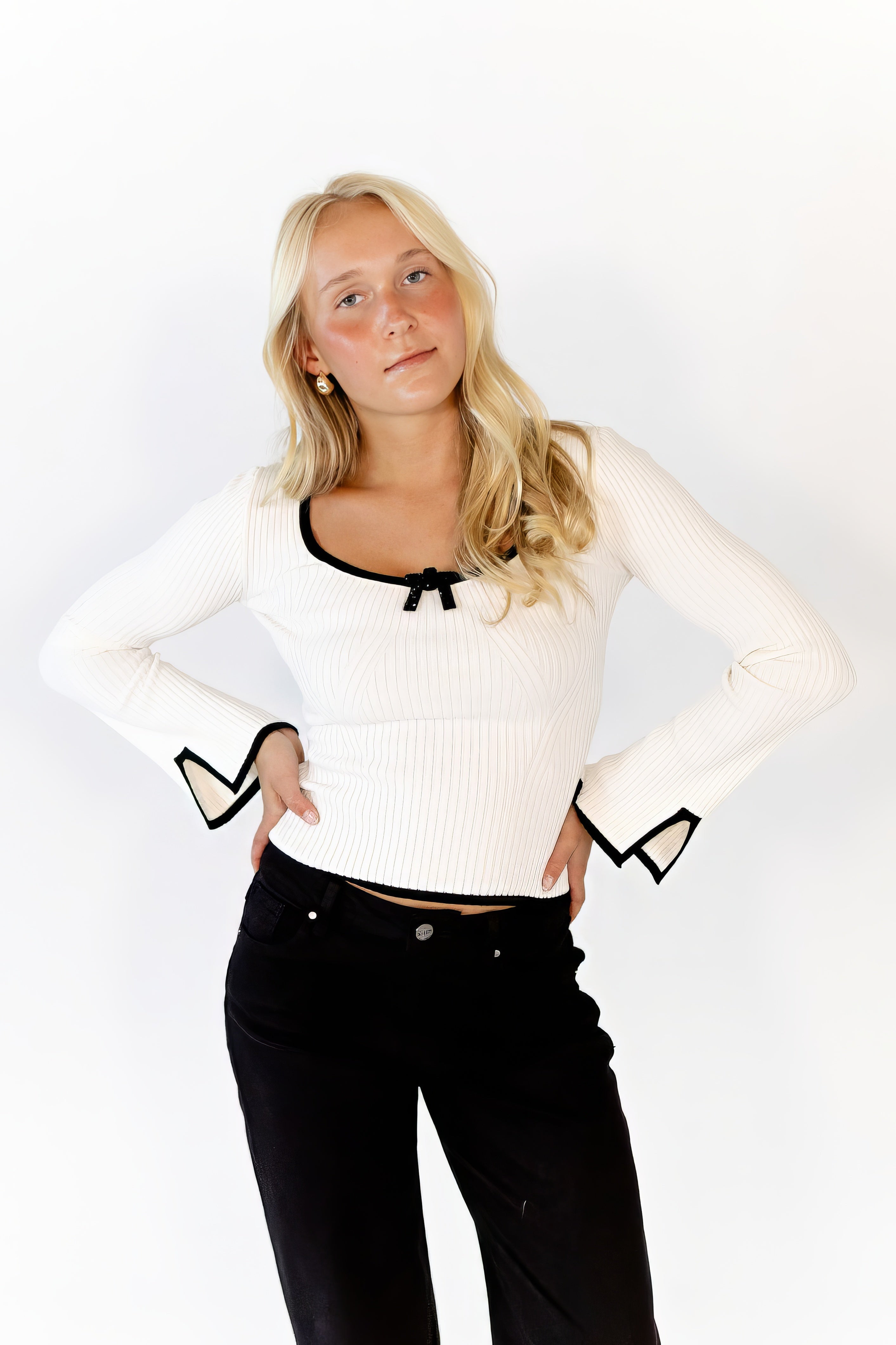 Chiara Bow Detail Top