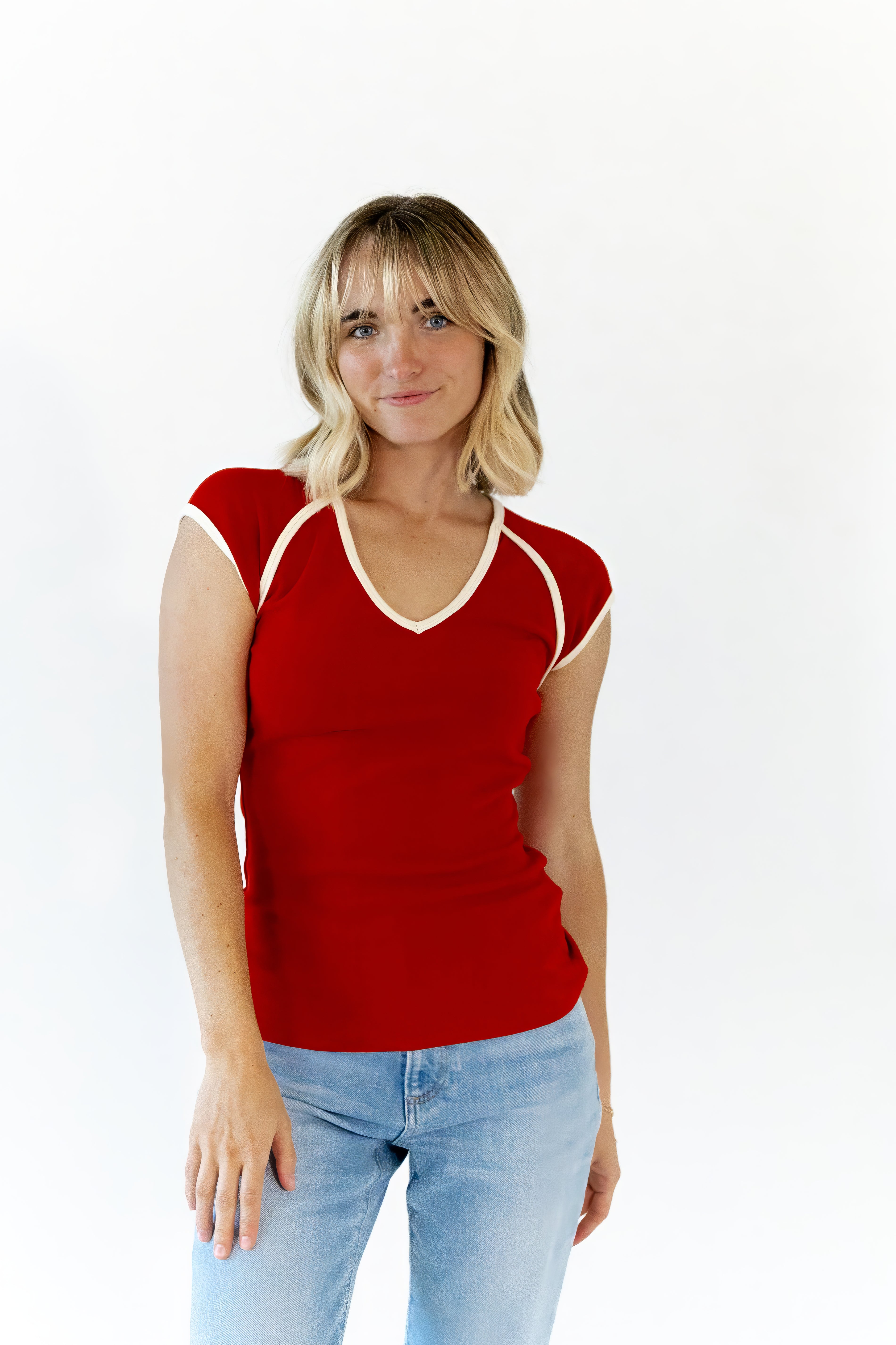 Bella Contrast Trim Tee · Red