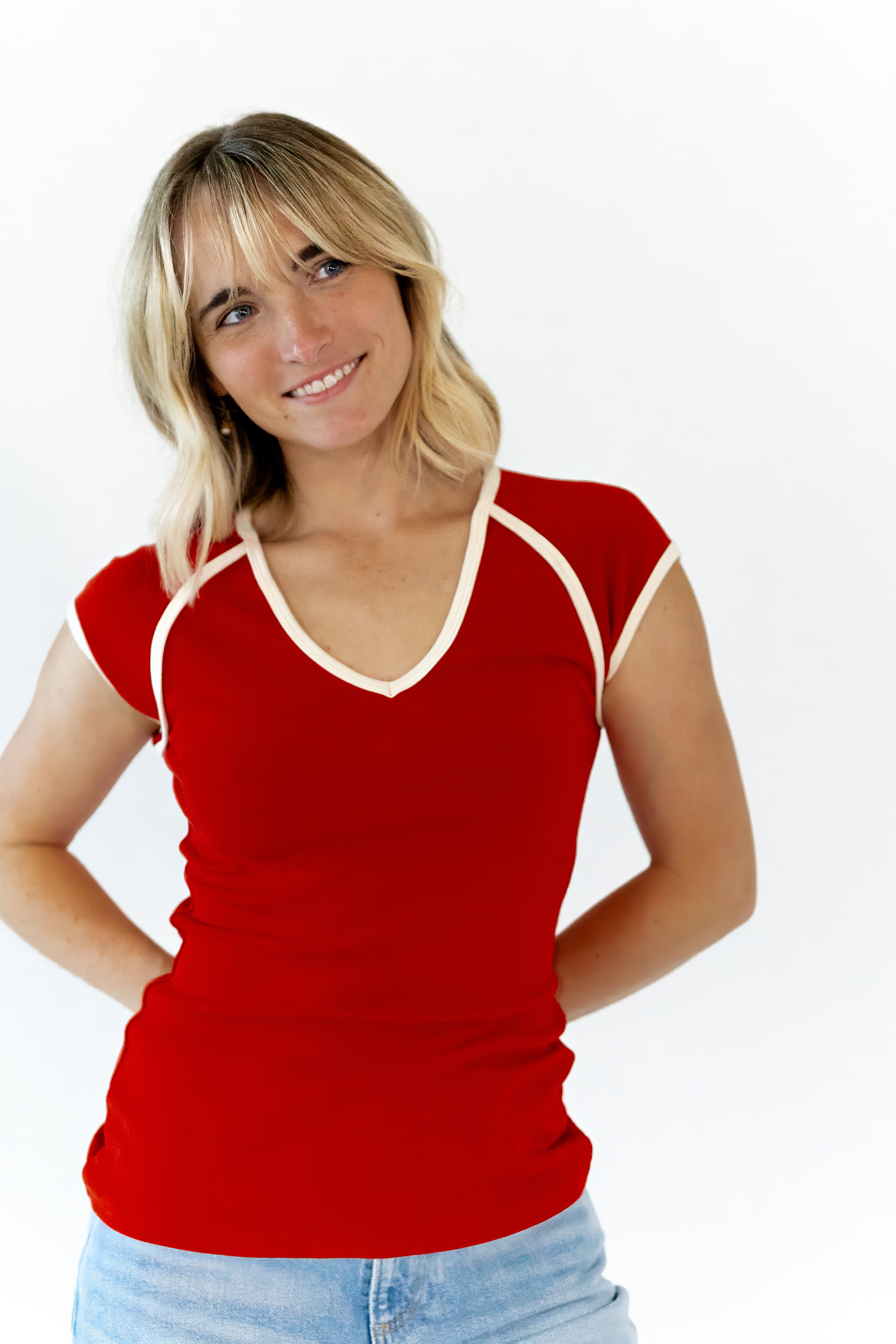 Bella Contrast Trim Tee · Red
