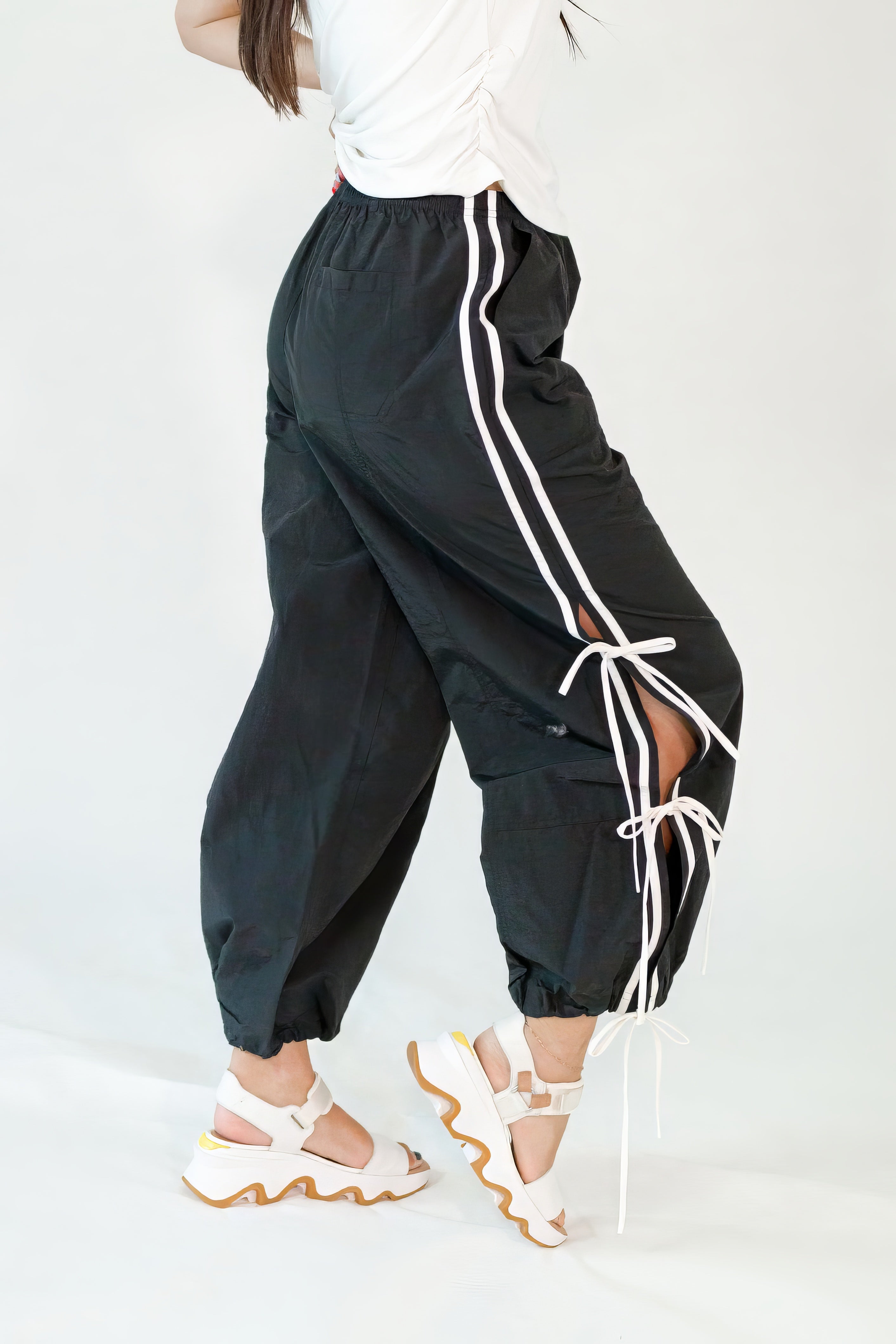 Jetson Side Tie Joggers