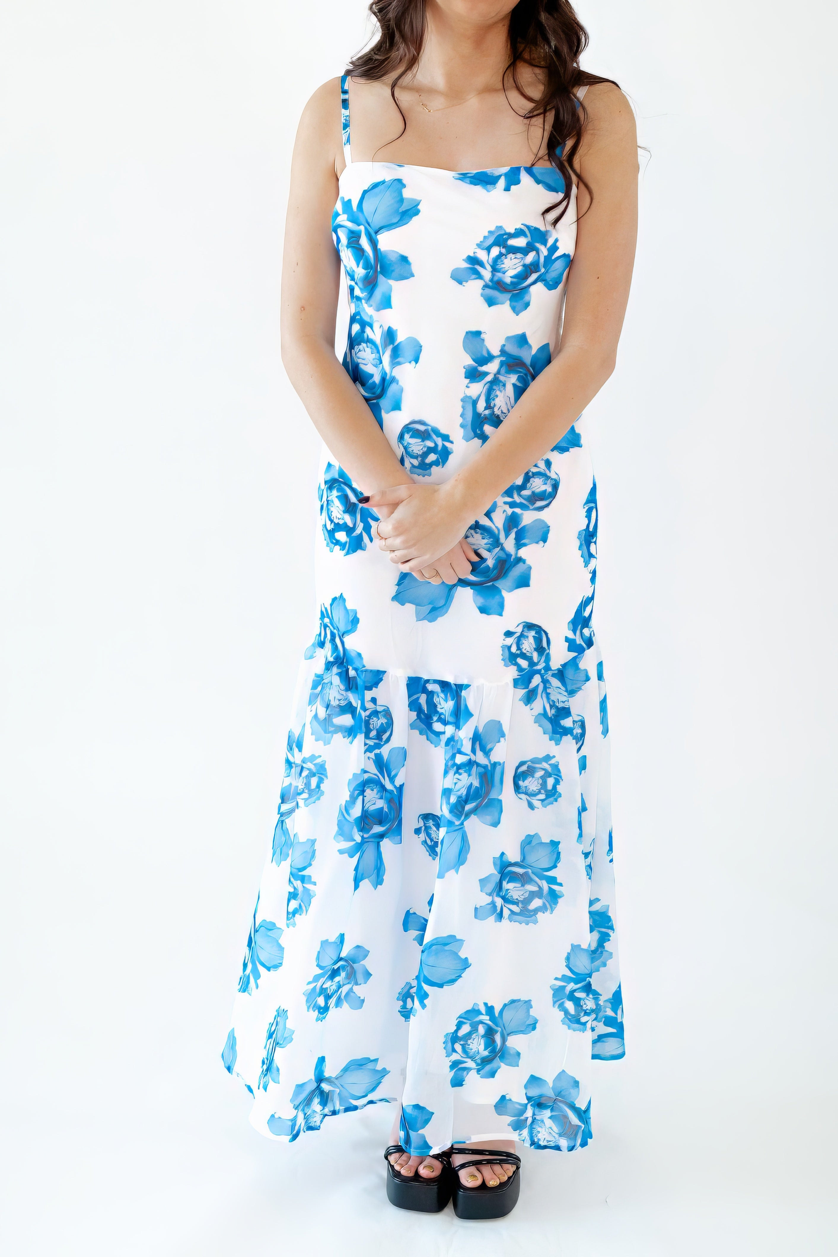 Wylie Floral Drop Hem Maxi Dress・Blue