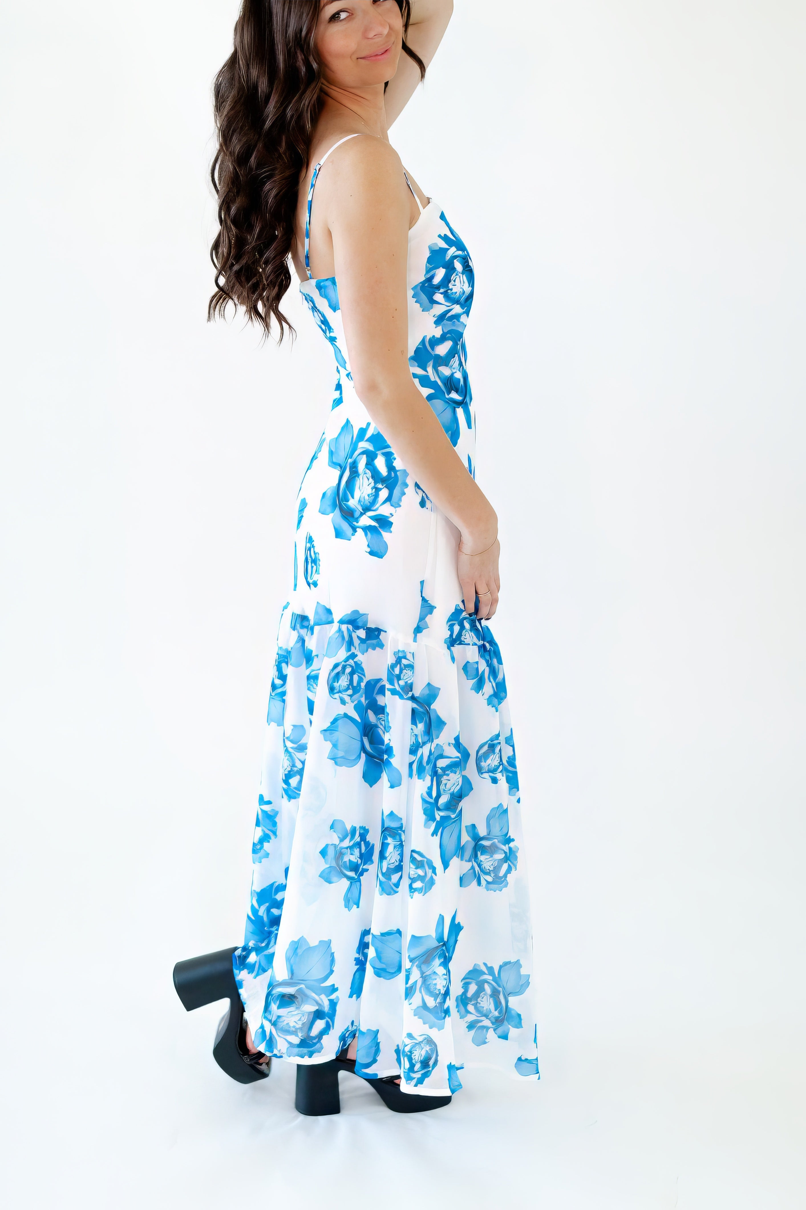 Wylie Floral Drop Hem Maxi Dress・Blue