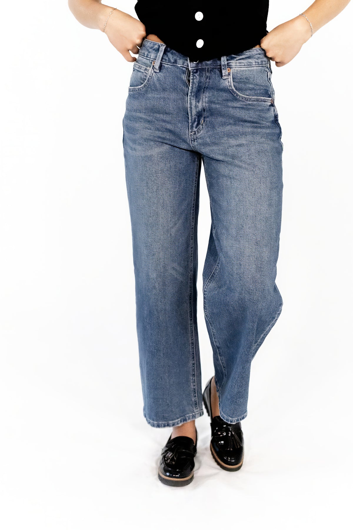 Veronica Mid-Wash Denim