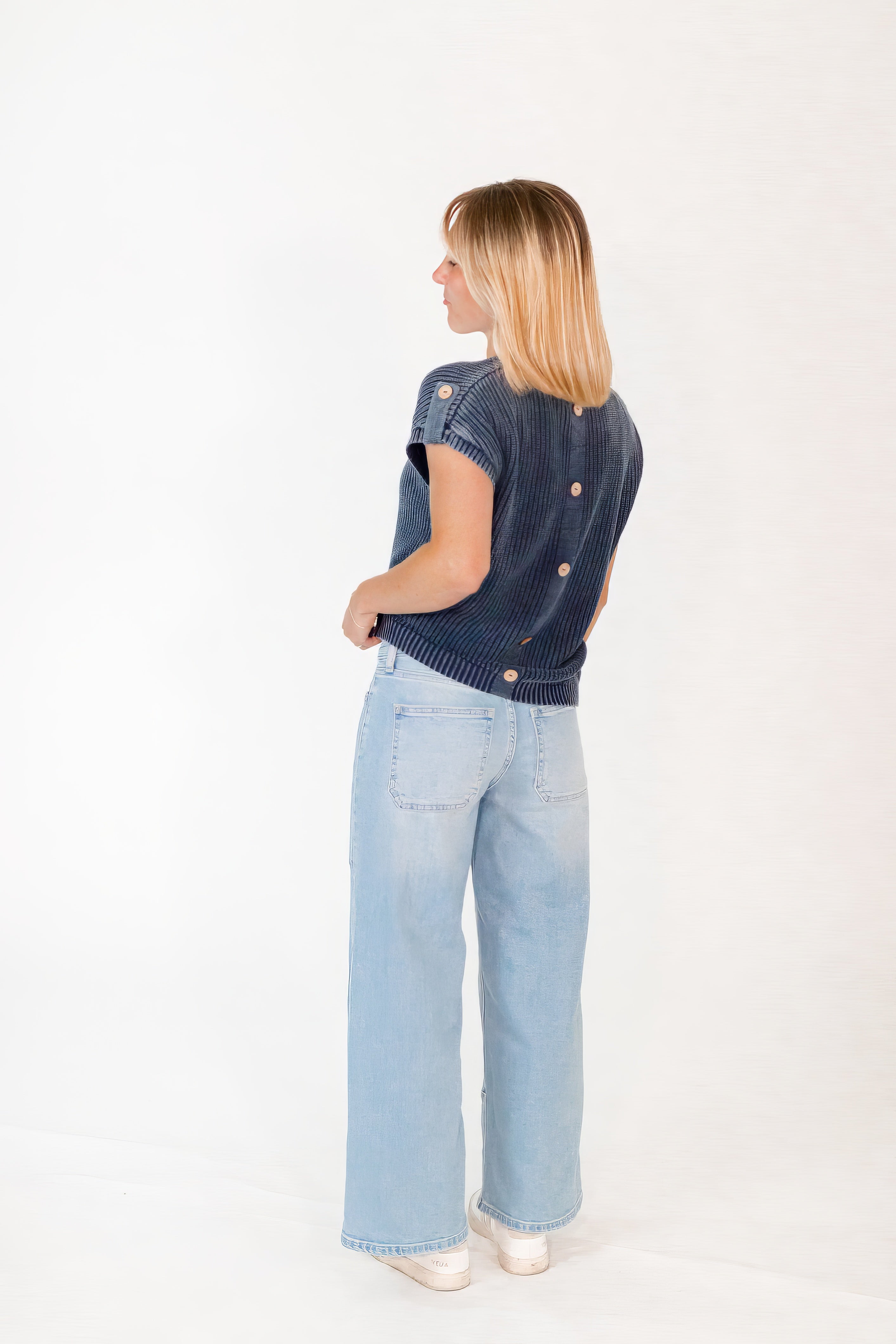 Stilka Button Tab Top