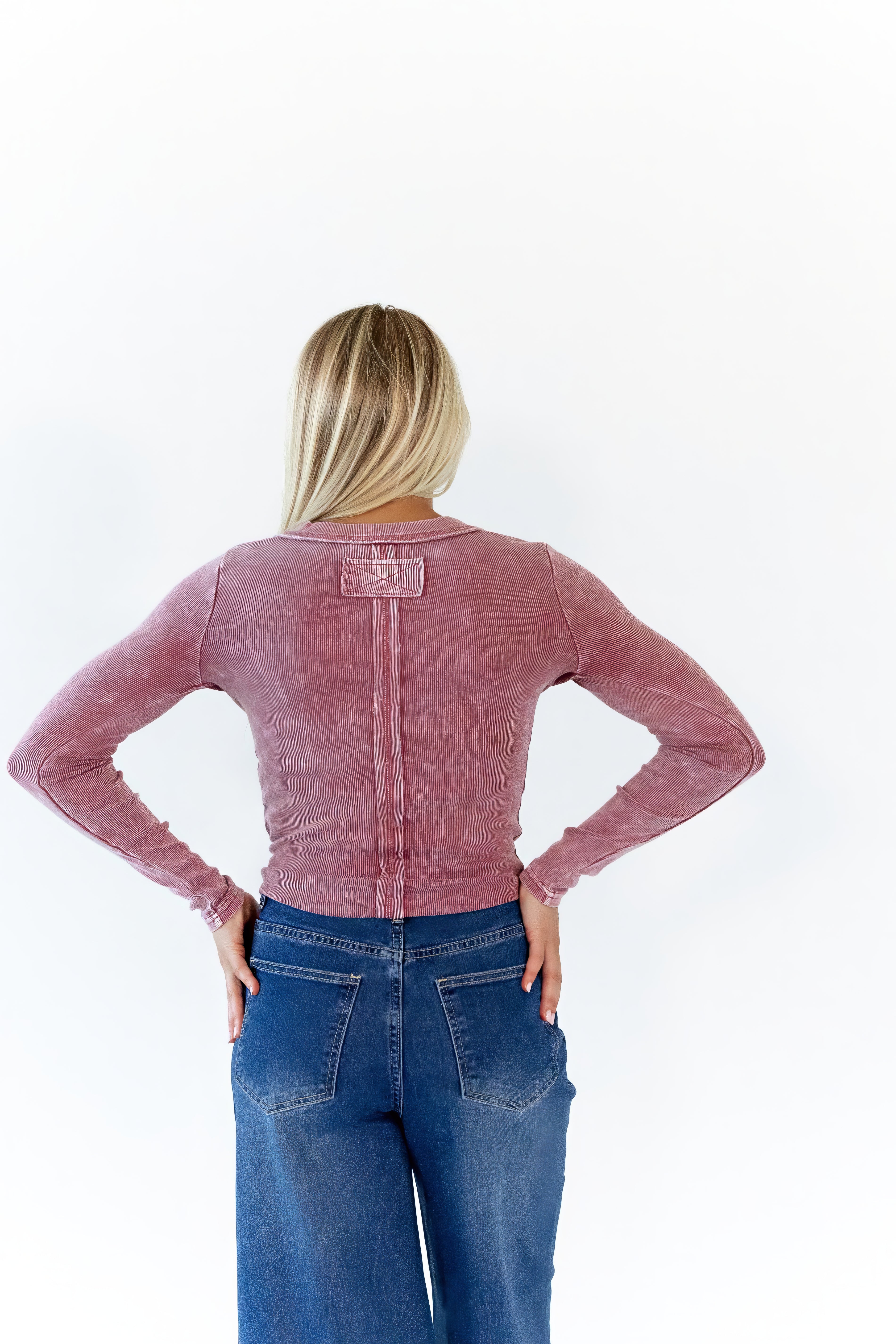 Riley Mineral Washed Henley · Maroon