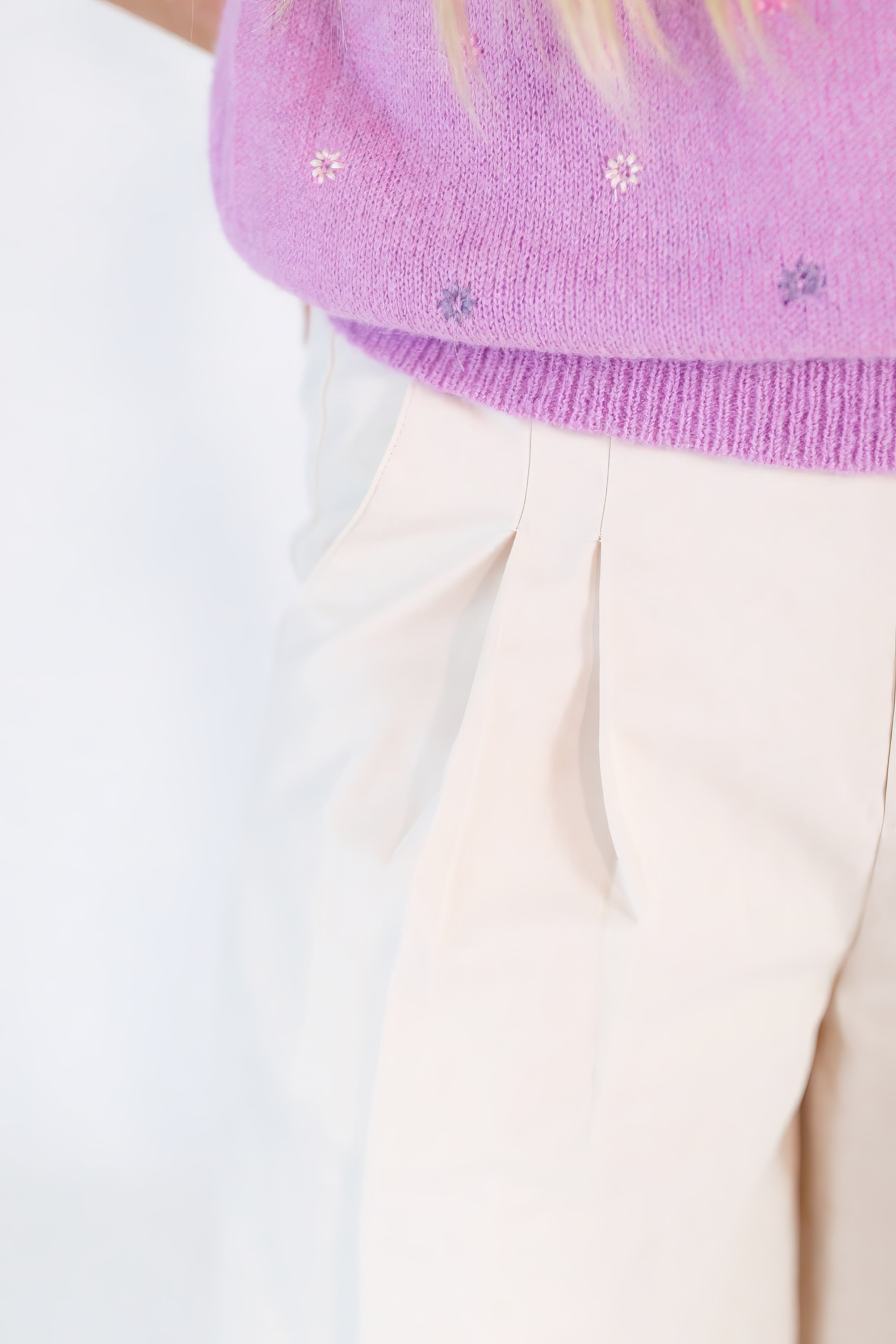 Gilly Eyelet Hem Pants