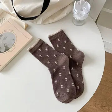 Floral Lace Trim Socks · Brown